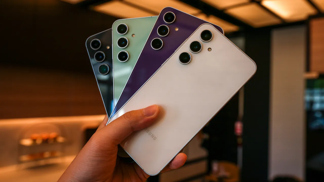 گوشی موبایل سامسونگ مدل Galaxy S23 FE 5G دو سیم‌کارت ظرفیت 128GB و رم 8GB (ویتنام)